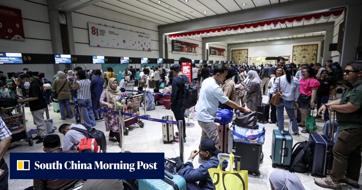 Indonesia’s Anak Krakatoa volcano erupts, disrupting flights at 6 airports