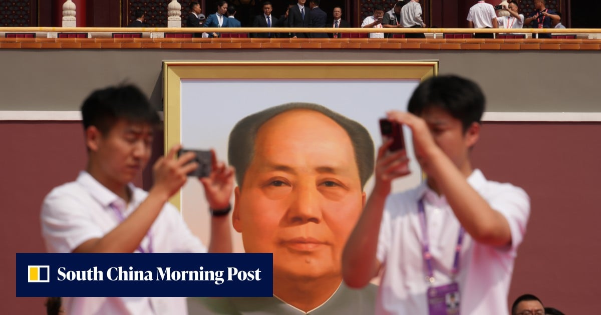 Young Chinese turn to Mao Zedong for life advice, 50 years after his death
