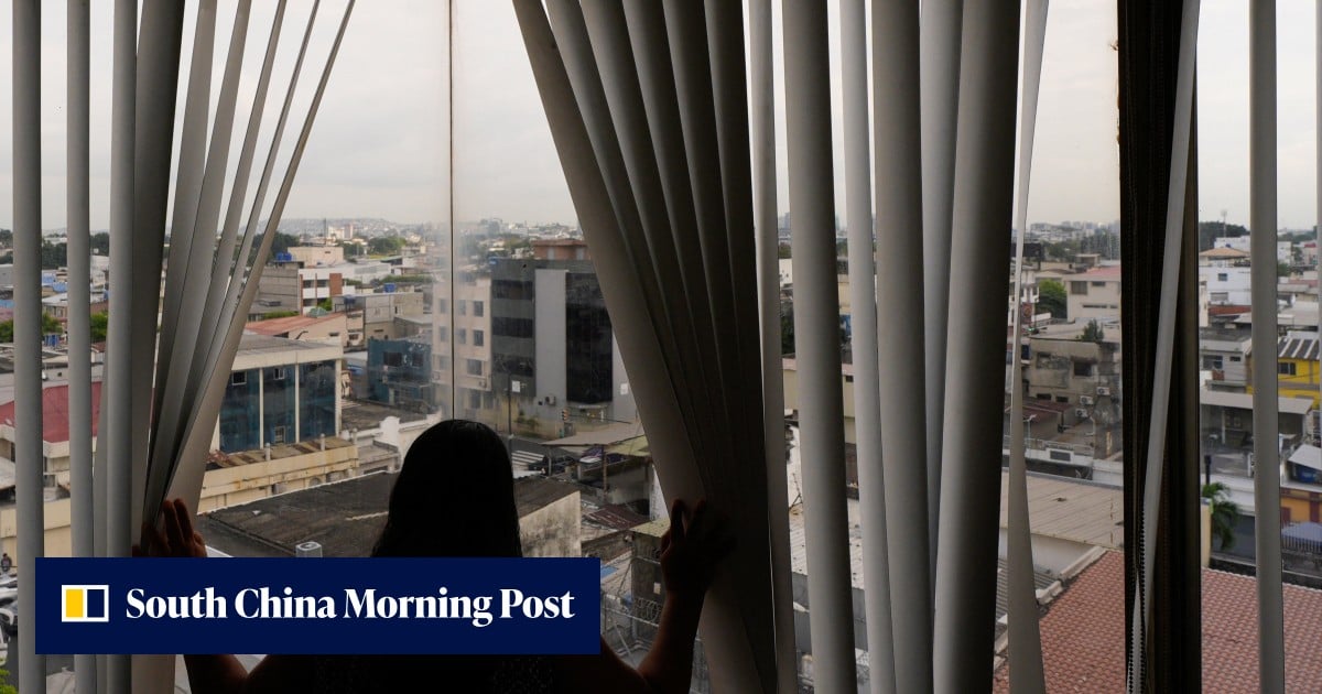 Thousands of Ecuadorians flee their homes as gang violence worsens