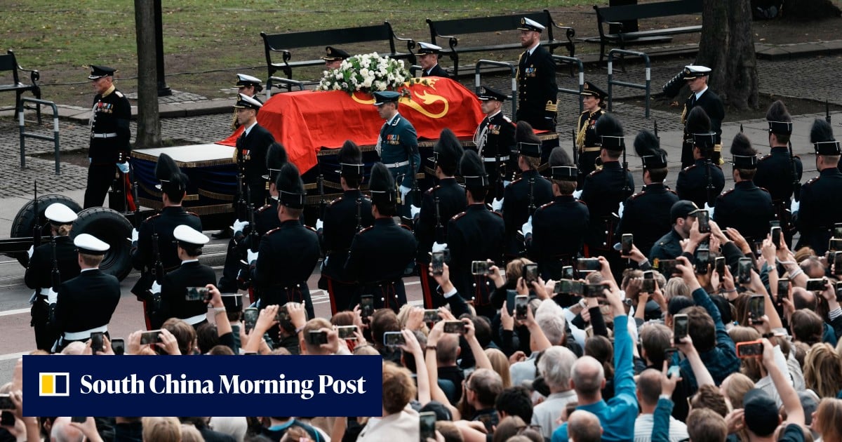 Norwegians bid final farewell to King Harald V, ‘grandfather of the nation’