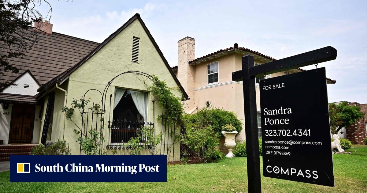 US existing home sales hit weakest pace in over a year