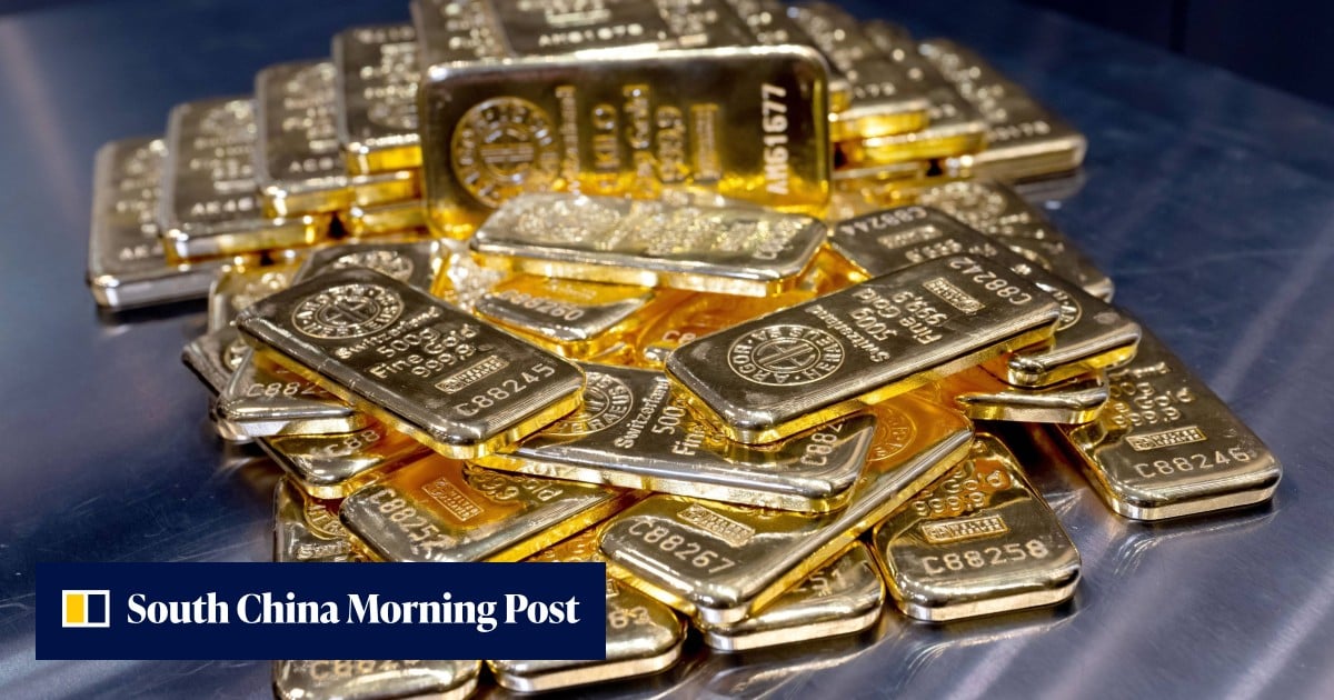 Jewellery shops shut down as Chinese consumers switch focus to gold bars and coins