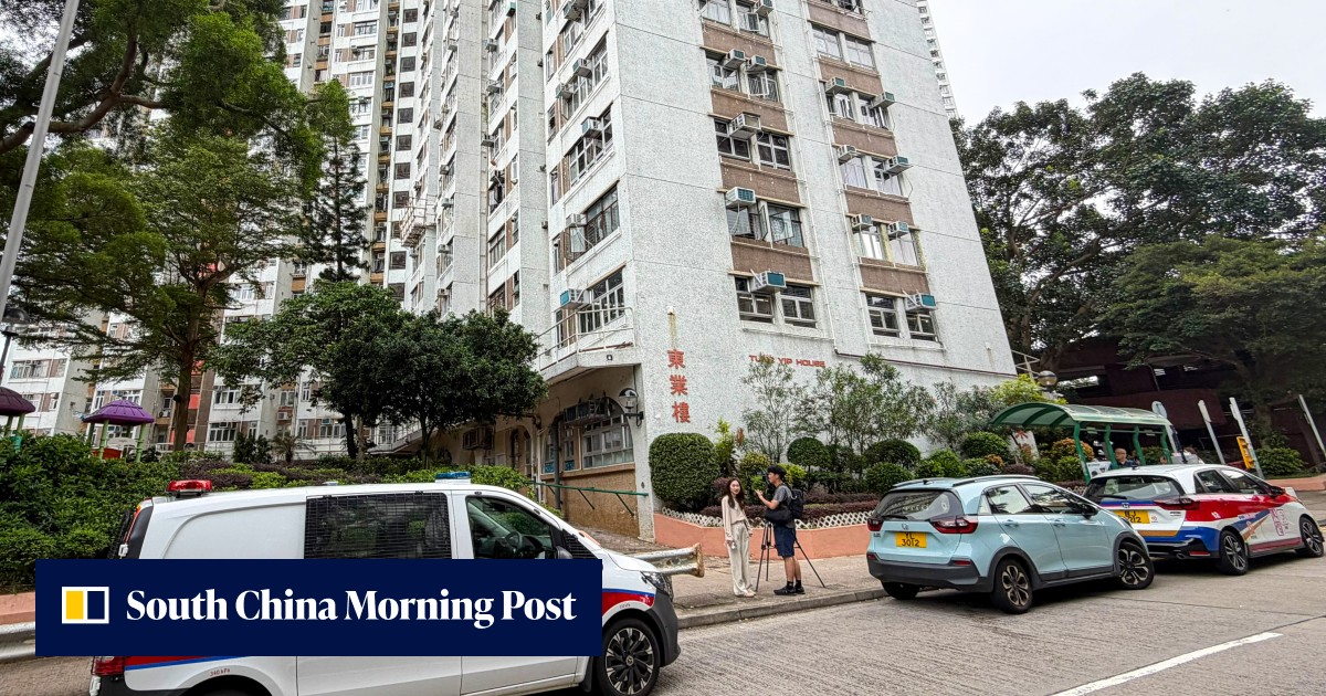 Police open investigation after 2 men found dead at Hong Kong public flat