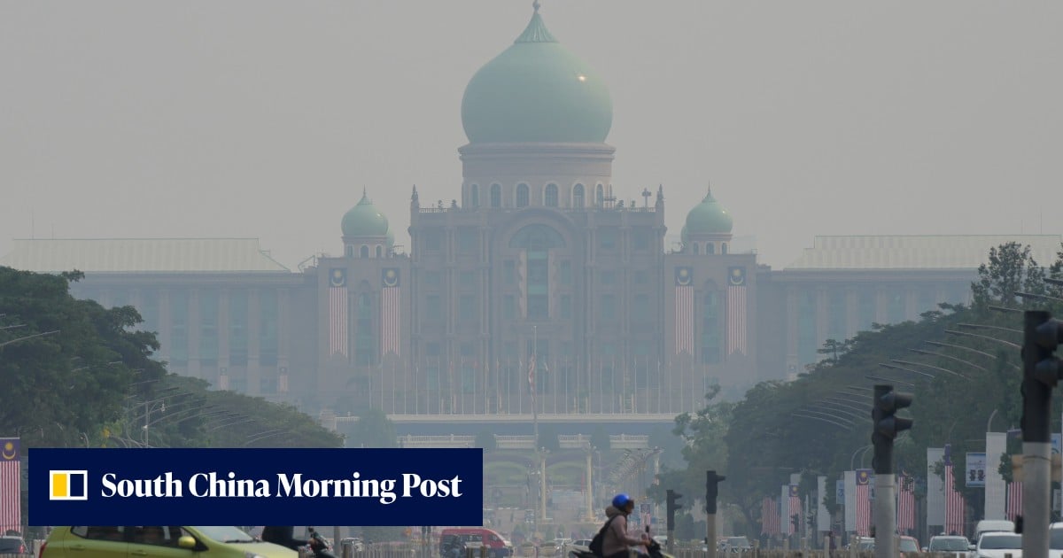 Malaysia deploys air force aircraft for cloud seeding to combat worsening haze