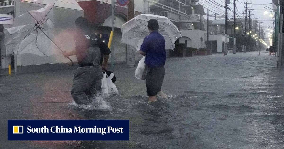 Over 1.6 million in Japan urged to evacuate as Typhoon Dujuan nears Tokyo