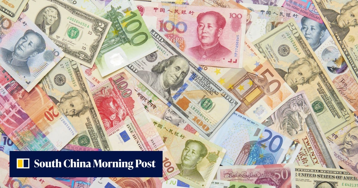 Geopolitical risks see institutional investors rush to stockpile cash, survey finds