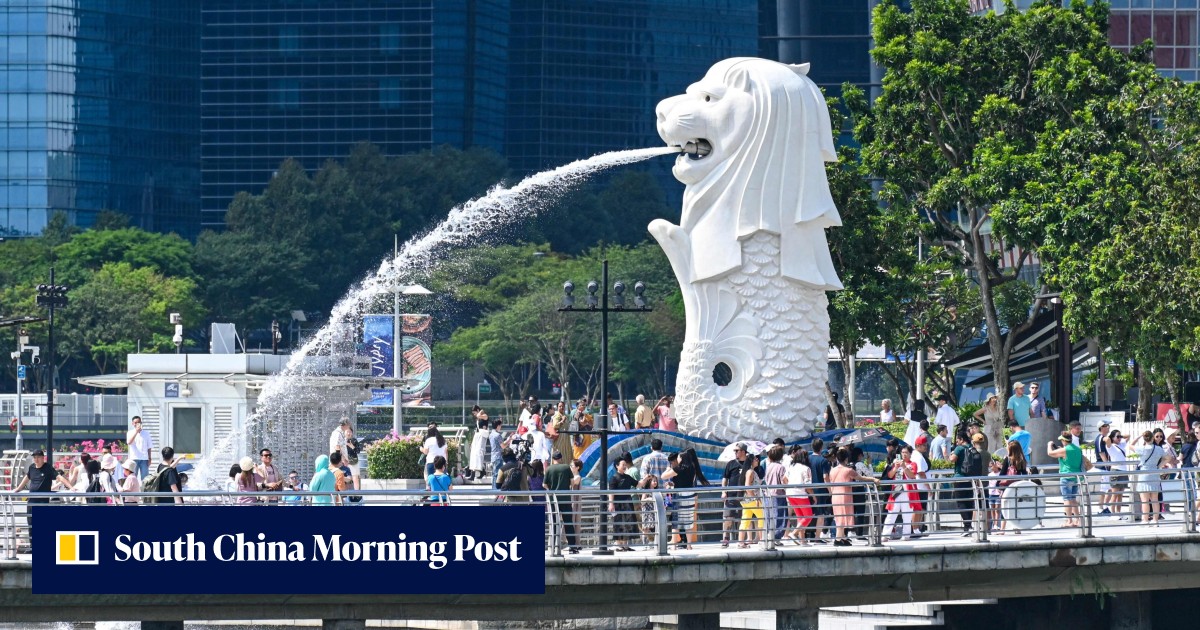 Indonesian arrested in Singapore over fake banknotes was victim of fraud: lawyer
