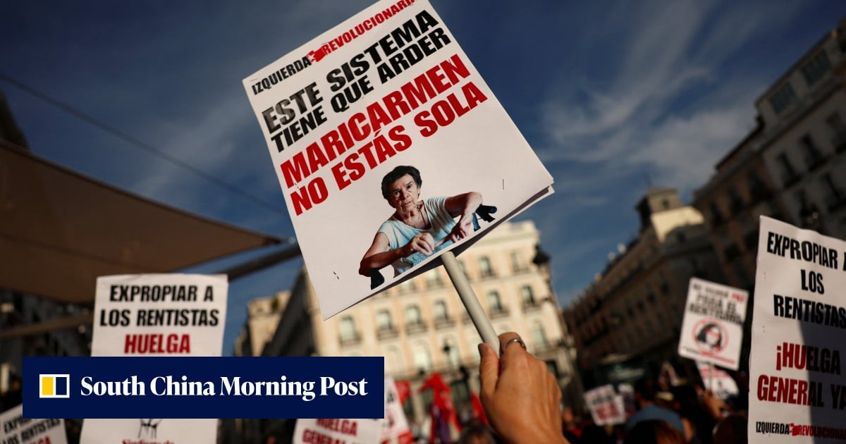 Thousands march in Spain over eviction of 87-year-old woman Maricarmen Abascal