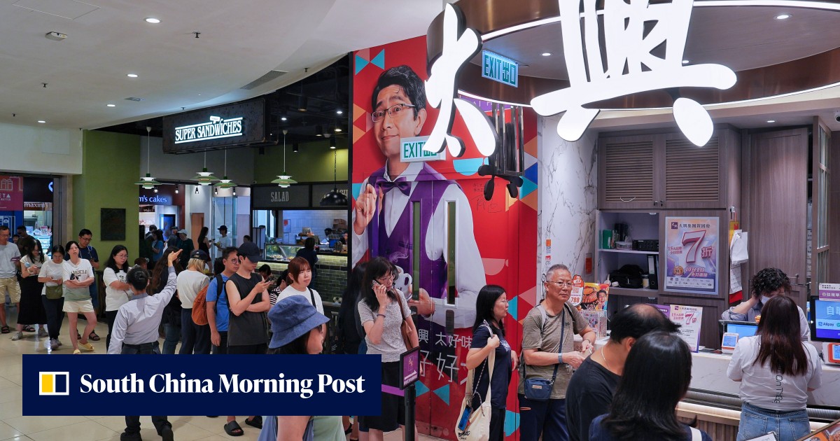 Hong Kong’s National Day perks draw locals outside, pleasant surprise for tourists