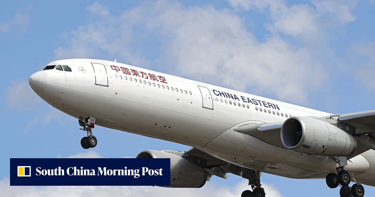 中國東方航空就空服員遭乘客言語騷擾事件報警，並將其列入禁飛名單