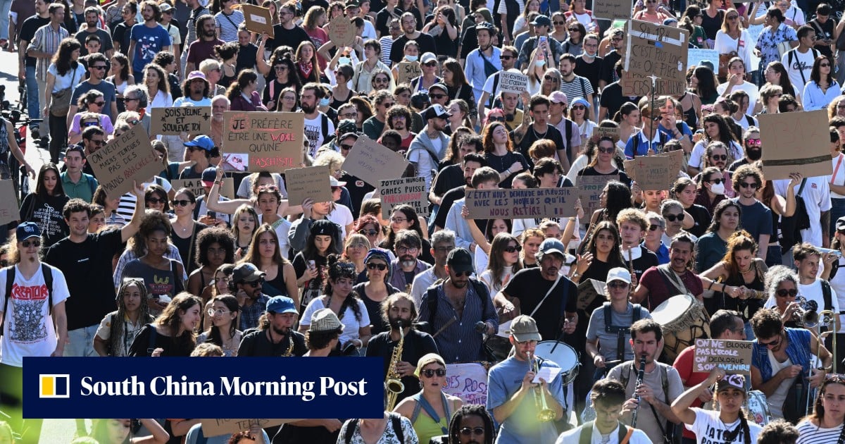 French school unrest: students, teachers march on biggest day of protests