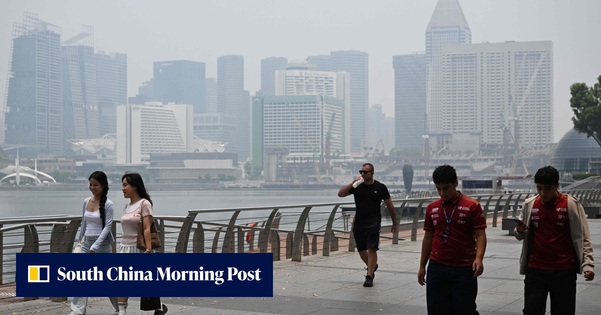 Singapore haze 24-hour PSI remains in unhealthy range islandwide