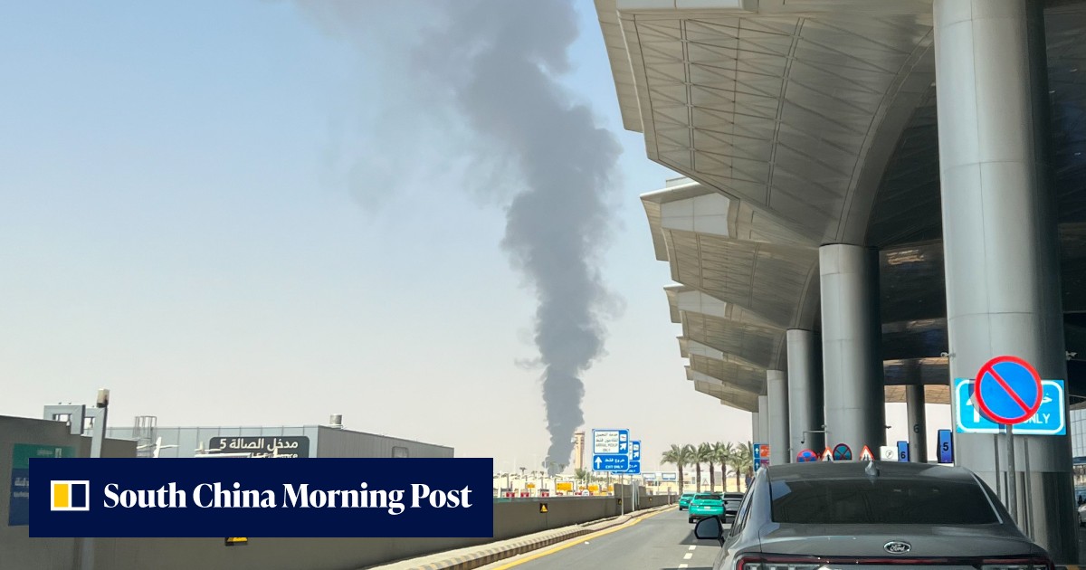 Houthi strikes on Saudi airports leave 3 dead, dozens wounded