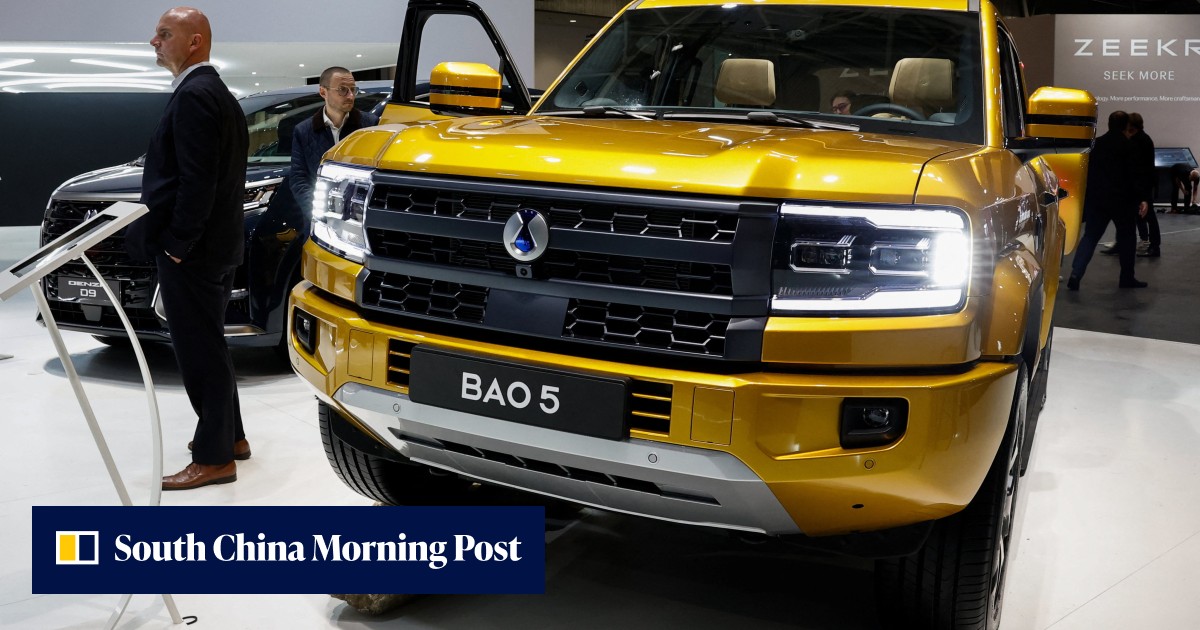 As import curbs loom, Chinese carmakers hard to miss at Paris Motor Show