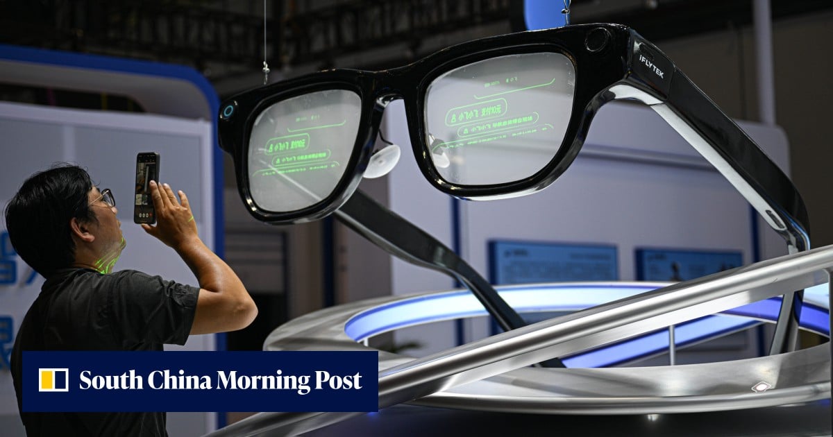 AI glasses as travel guides? Cheaper in China, but bugs slow adoption