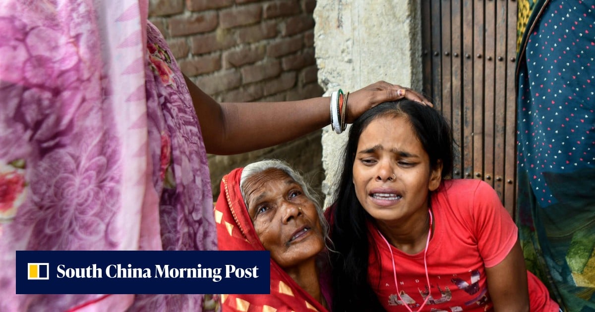 13 children die after overloaded boat capsizes in India