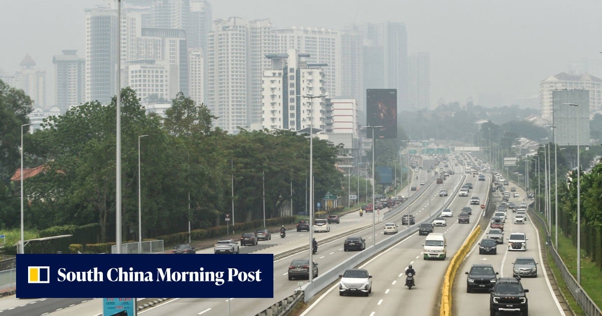 Malaysia’s TuJu app struggles after Anwar suggests switching from Waze