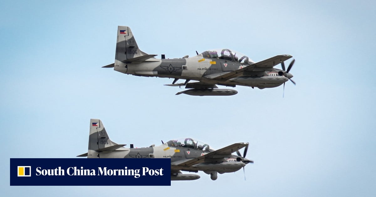 4 pilots killed in mid-air collision of Philippine military planes