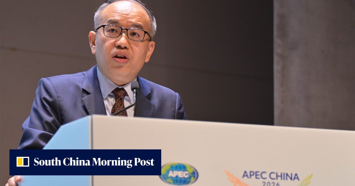 Hong Kong seeks bigger role for yuan in regional trade, treasury chief says