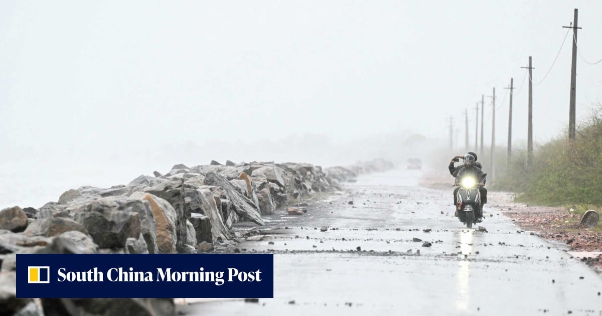 100,000 evacuated in India as Cyclone Arnab makes landfall on southeast coast