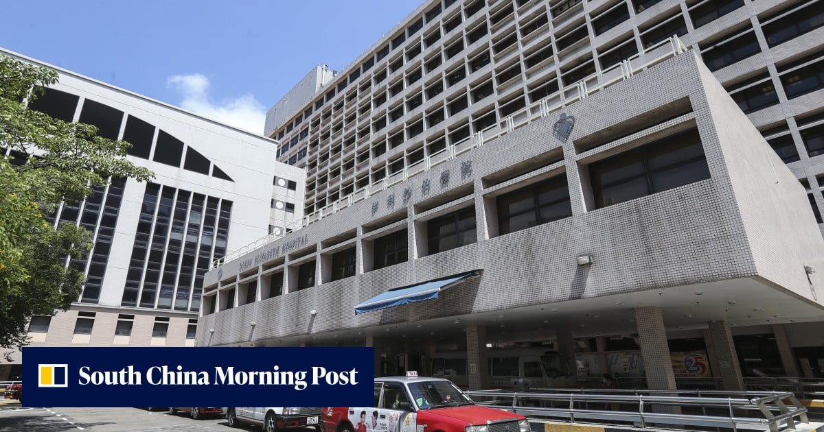 Hong Kong man falls from luxury housing complex, striking domestic helper below