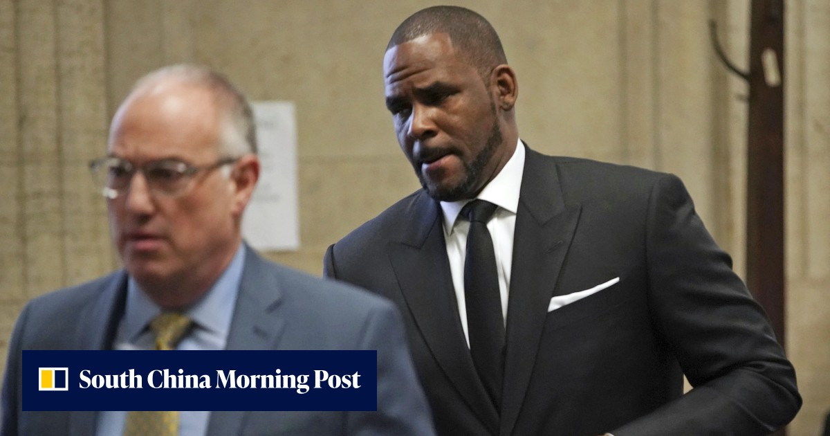 R. Kelly gives 28-second performance at Illinois club to fans who paid ...