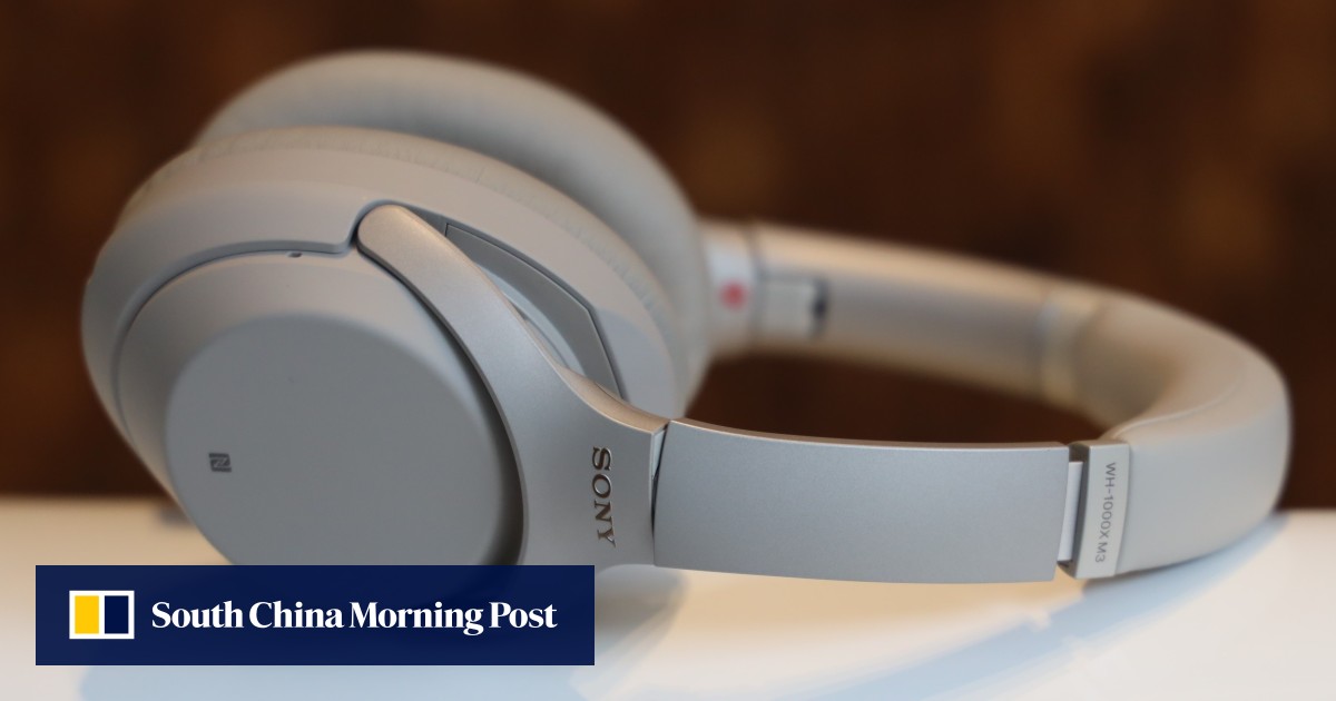 We review the Sony WH-1000XM3 noise 