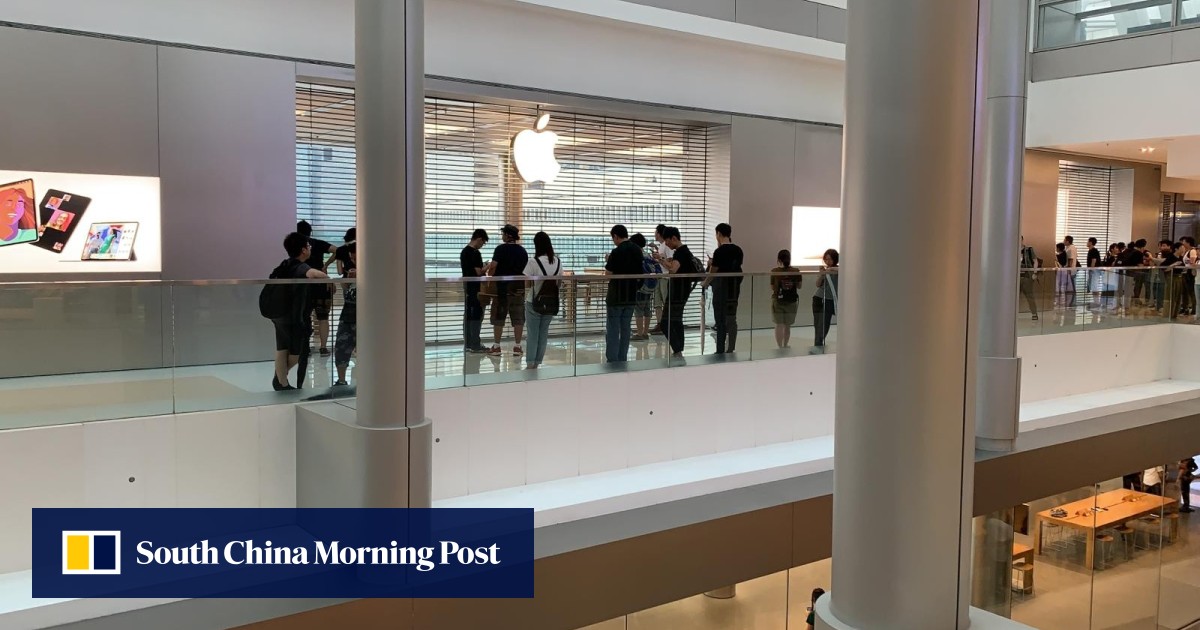 Stores close early security heightened in Central as Hong Kong