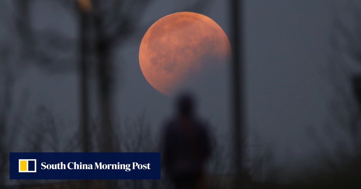 Half Blood Moon Eclipse Over Asia Best Time To See The Partial