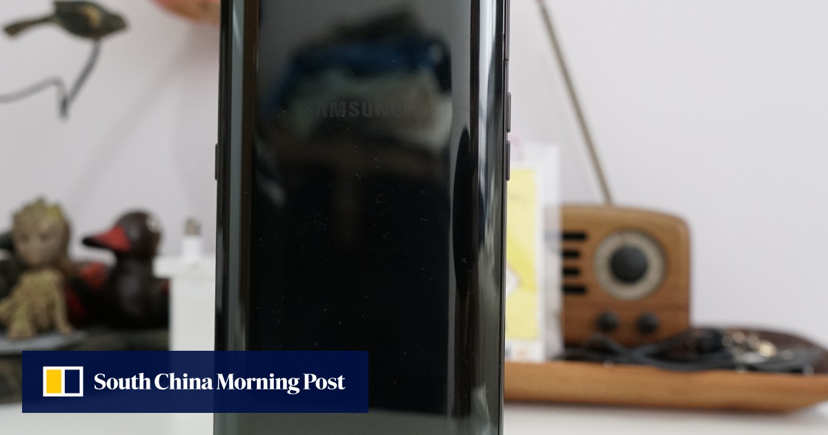 Samsung a80 smartphone review: no bezel but no selfie camera