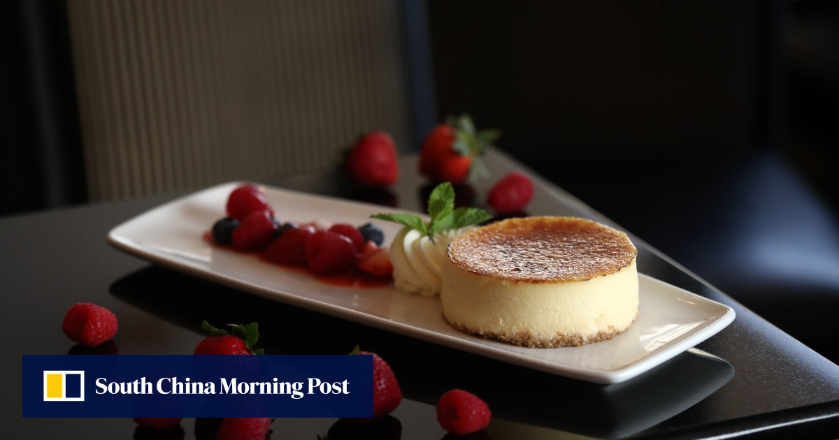 Hong Kong desserts: vegan cheesecake versus New York-style cheesecake