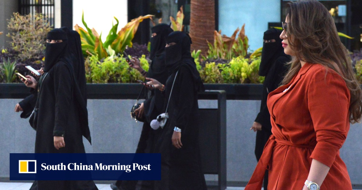 women in saudi arabia dress code should have choice whether to wear abaya robe: crown prince | SBS News Saudi Arabia Dress Code: What
