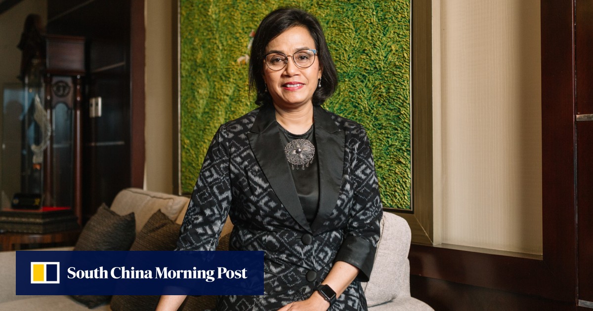 Indonesia’s Jokowi keeps finance minister with rock star ...