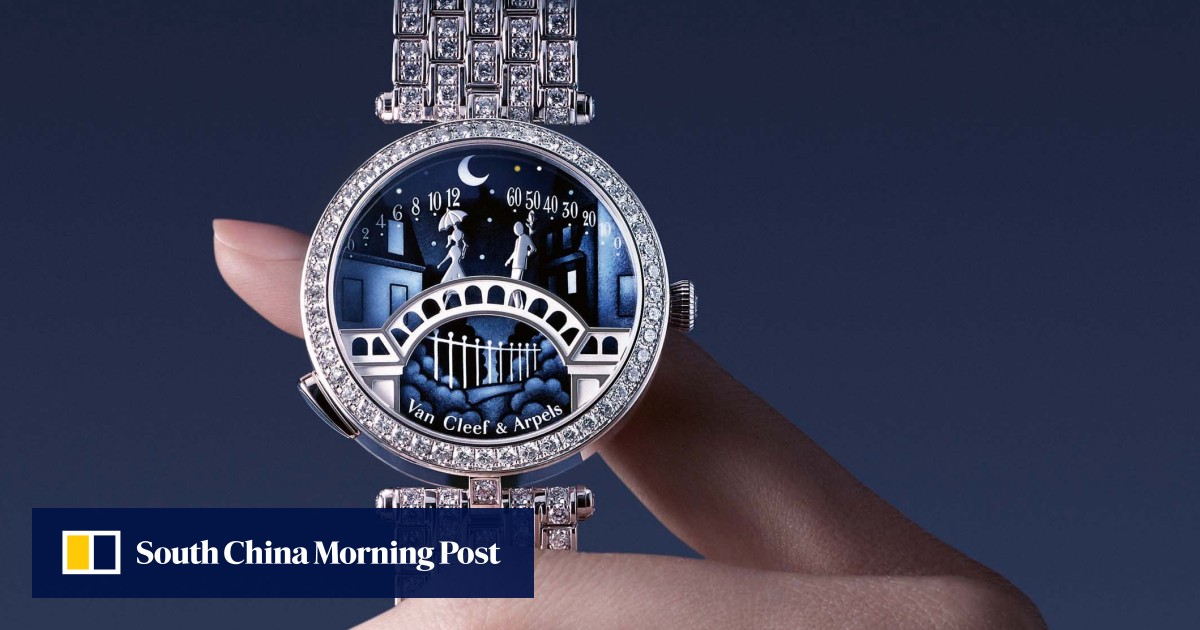 Van Cleef & Arpels gets kissy-kissy with the new Lady Arpels Pont des  Amoureux watch collection