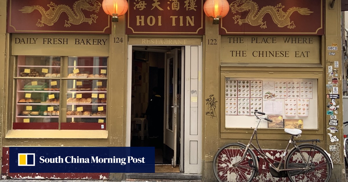 The Chinese Of Amsterdam And The Banana Generation - 
