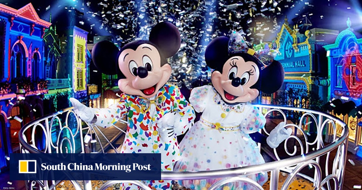 is hong kong disneyland open on new year's eve