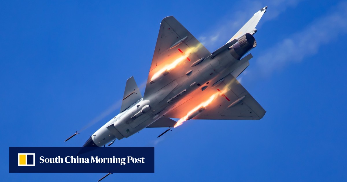 Chinese warplanes take South China Sea exercises to new level | South
