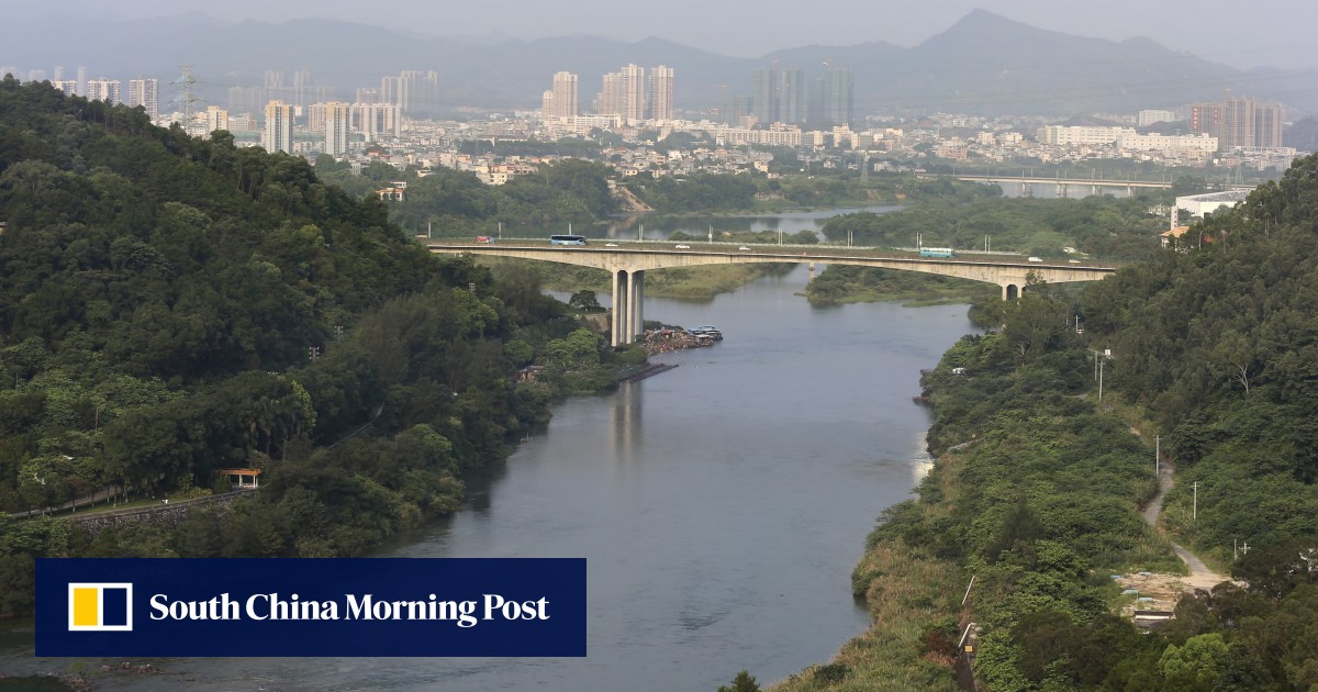 Think tank urges Hong Kong government to reconsider water import deal