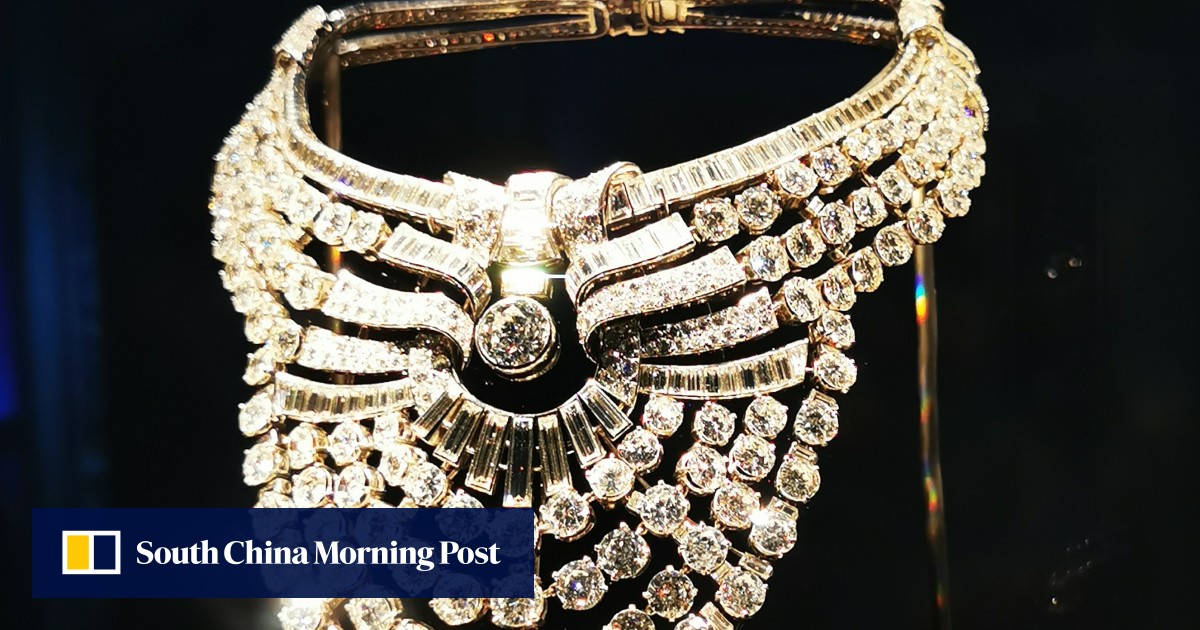 How Van Cleef & Arpels’ ‘Time, Nature, Love’ exhibition in Milan shines