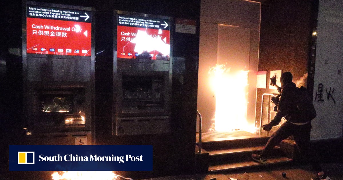 HSBC, Hang Seng Bank keep nearly a dozen Hong Kong outlets closed after