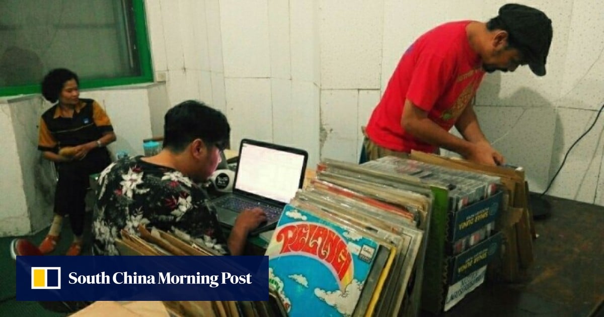Musik Indonesia yang sudah lama terlupakan, mulai dari pop dan rock hingga musik tradisional, telah didigitalisasi sehingga generasi muda dapat mengapresiasi masa lalunya.