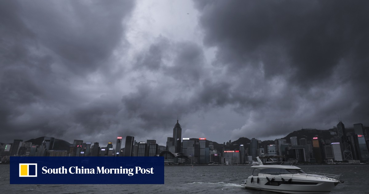 Hong Kong typhoon warning Observatory raises signal No 3 as tropical