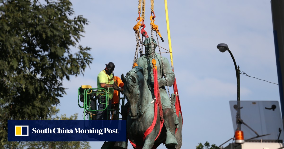‘An incredible day’ General Robert E Lee statue removed in