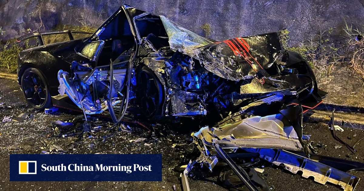 hong-kong-driver-arrested-after-three-car-smash-leaves-2-dead-and-5
