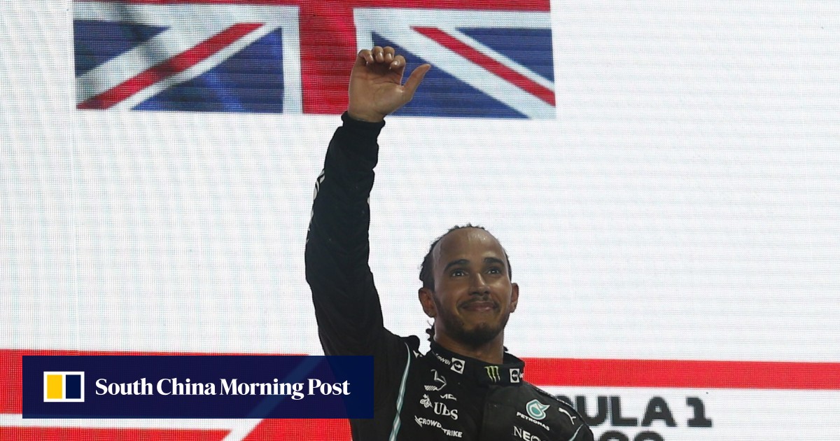 Lewis Hamilton wins Qatar Grand Prix from pole position