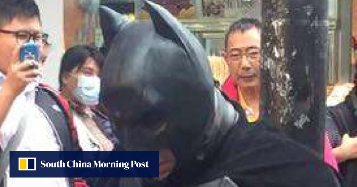 Batman spotted again in Hong Kong: caped crusader seen polishing his P ...