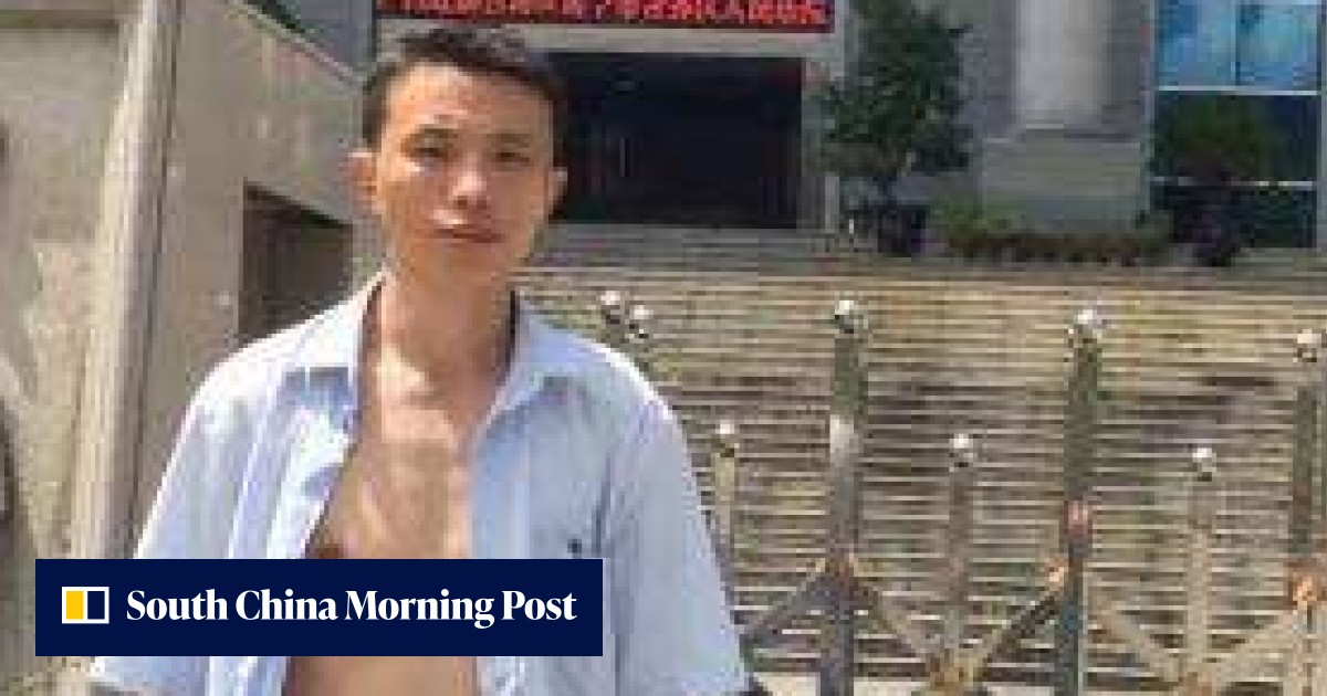 1,000 Chinese lawyers condemn police attack after attorney has clothes ...