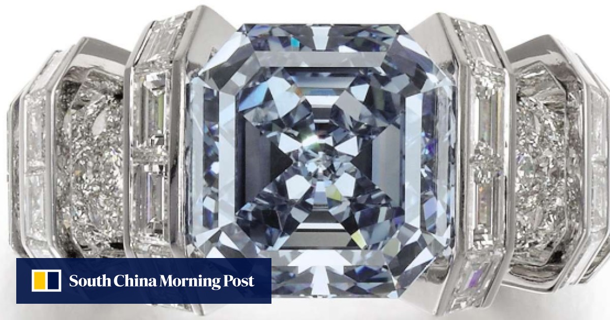Cartier blue diamond ring best sale