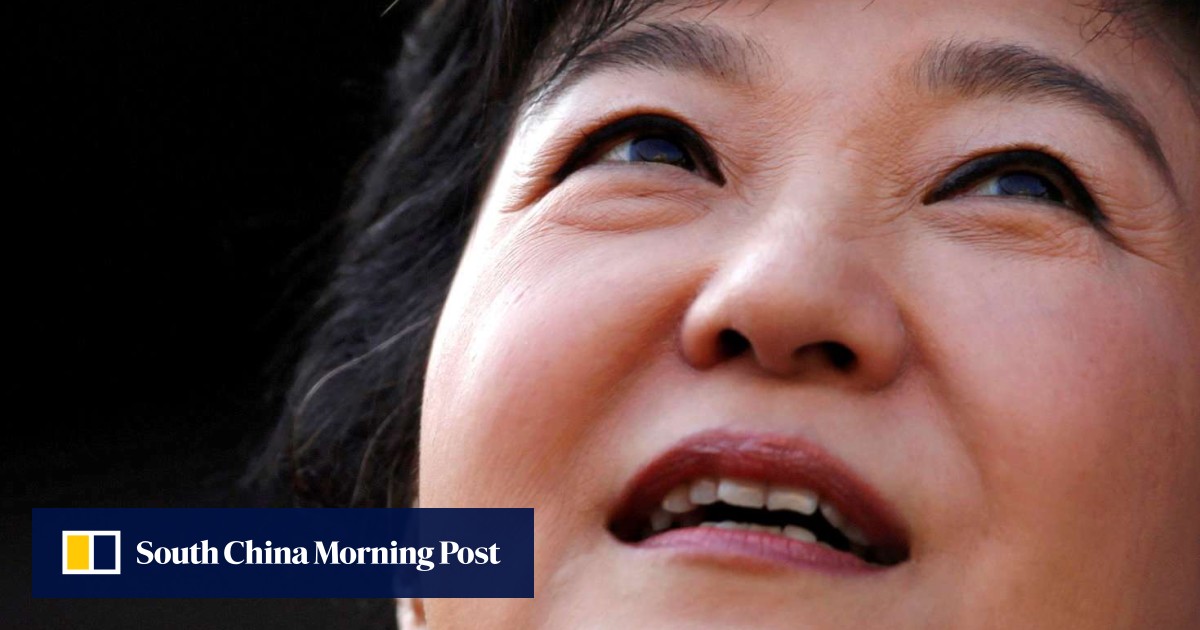 South Korean Prosecutors Will Seek Arrest Warrant For Ousted Former President Park Geun Hye 4149