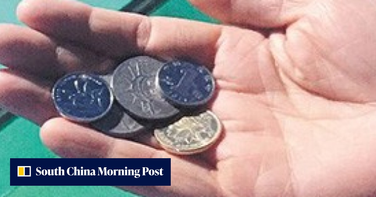 Chinese tourists’ lucky coins kill aquarium turtle after it eats one ...